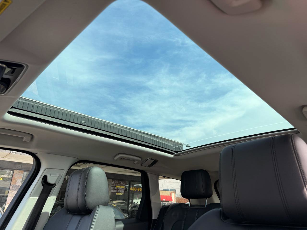 Used 2016 Land Rover Range Rover Sport SE image 15