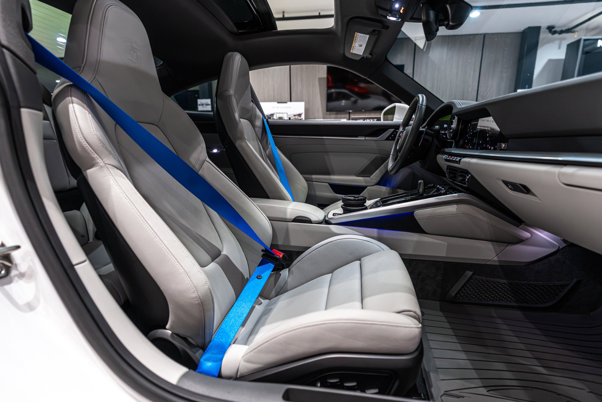 Used 2024 Porsche 911 Carrera 4 GTS image 24