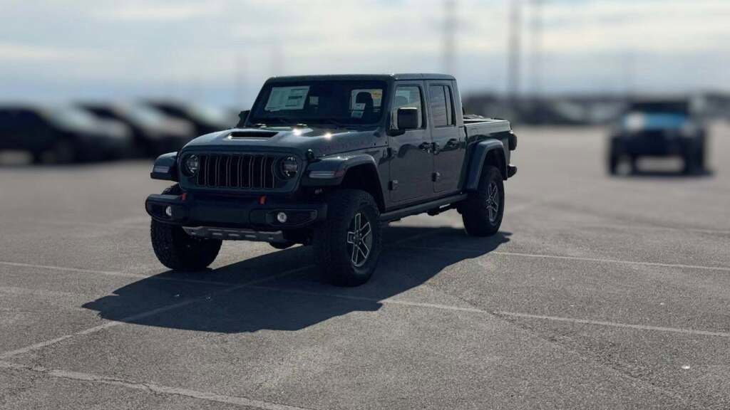 New 2026 Jeep Gladiator Mojave image 1