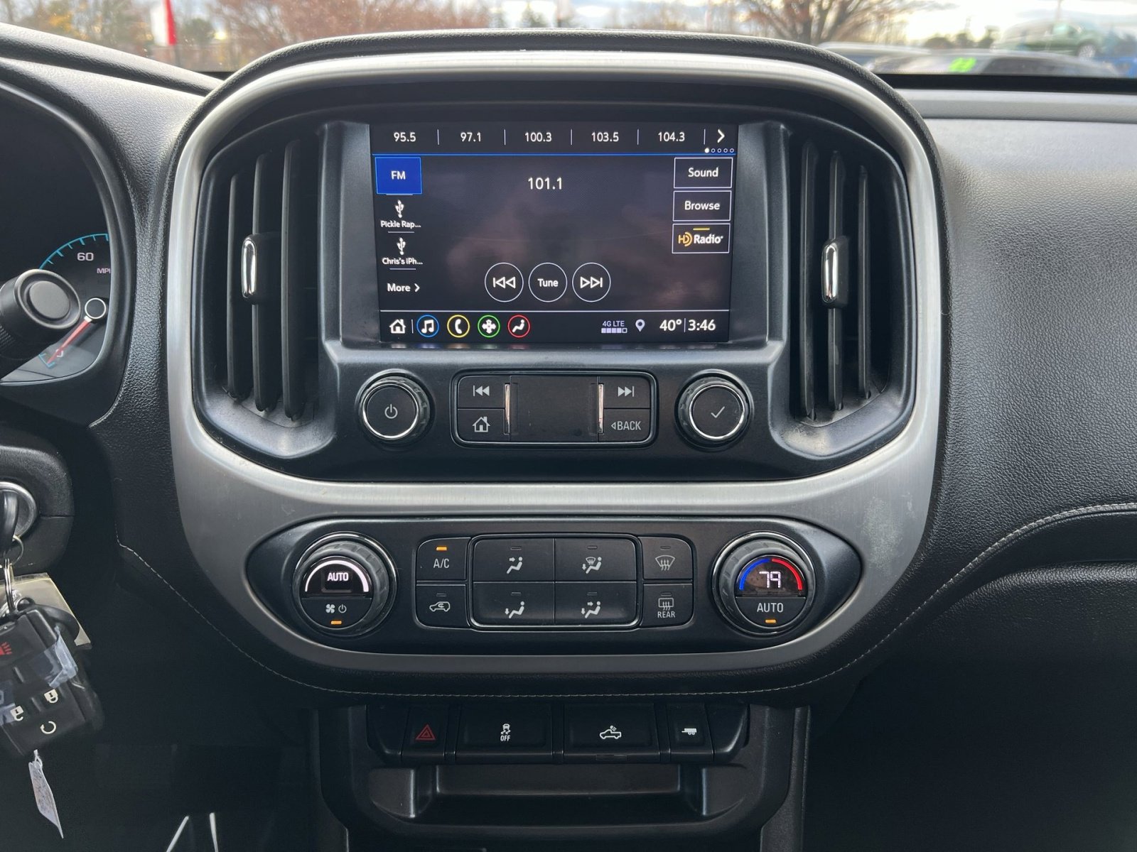 Used 2020 GMC Canyon SLE w/ SLE Convenience Package image 18