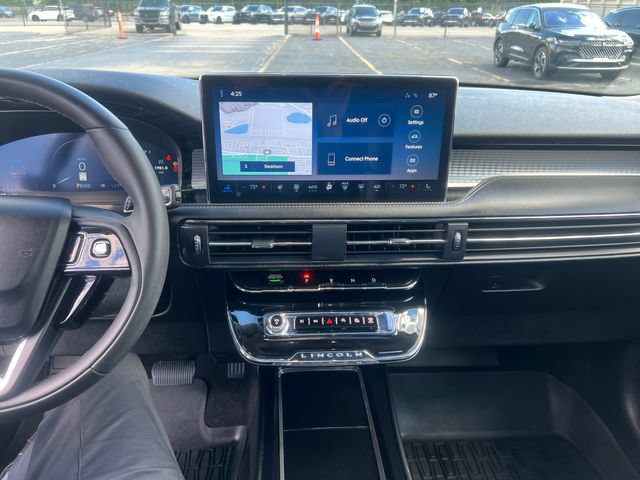 Certified 2023 Lincoln Corsair AWD w/ Equipment Group 101A image 20