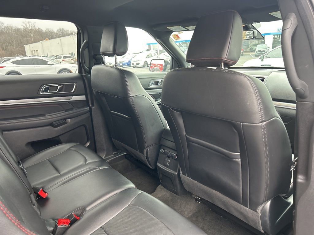 Used 2018 Ford Explorer Sport w/ Ford Safe & Smart Package image 47