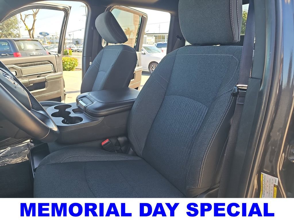 Used 2019 RAM 2500 Big Horn RWD image 14