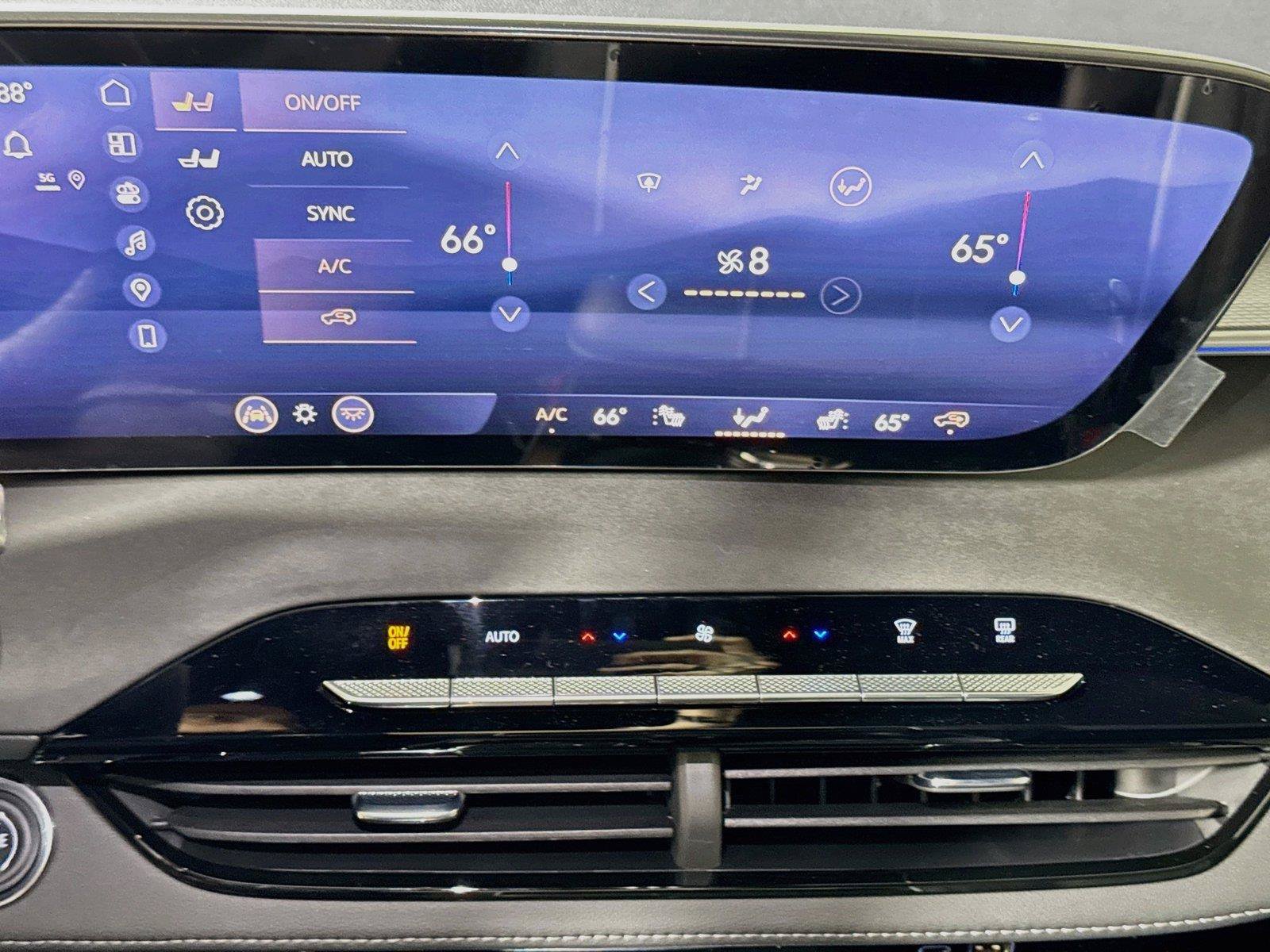 New 2027 Buick Enclave Sport Touring w/ Power Package FWD image 10