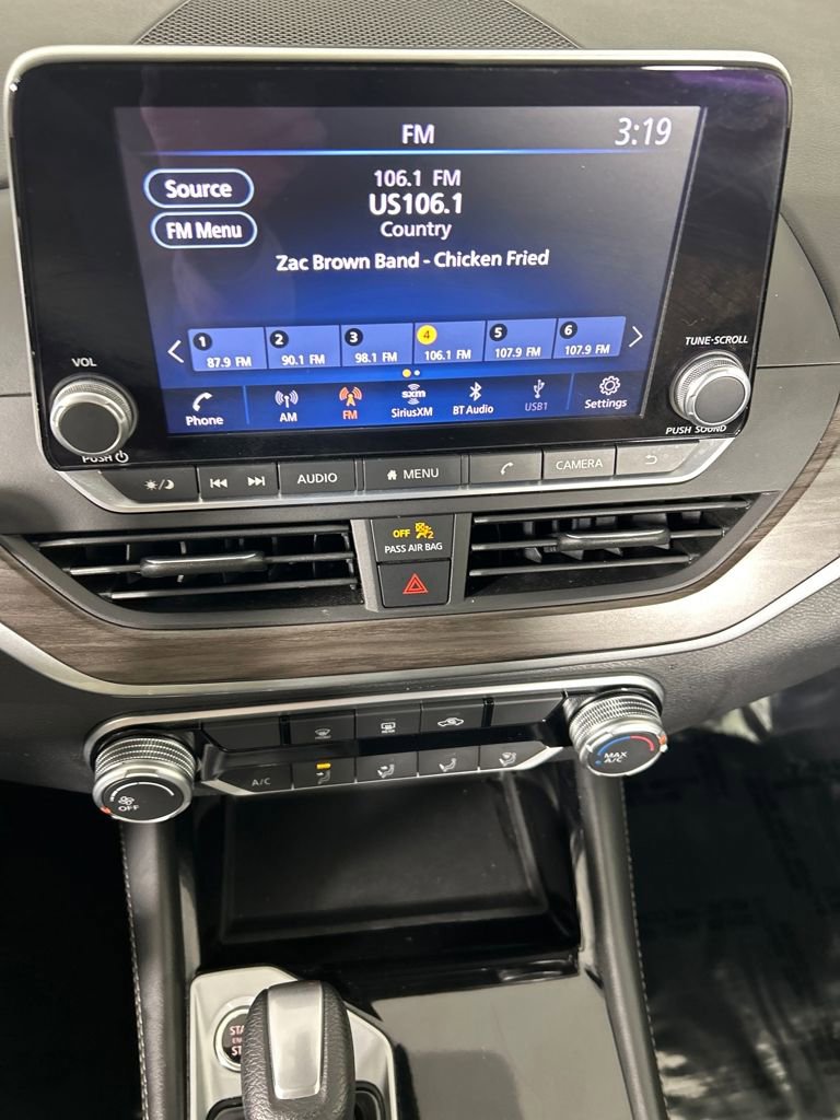 Used 2023 Nissan Altima 2.5 SV image 14