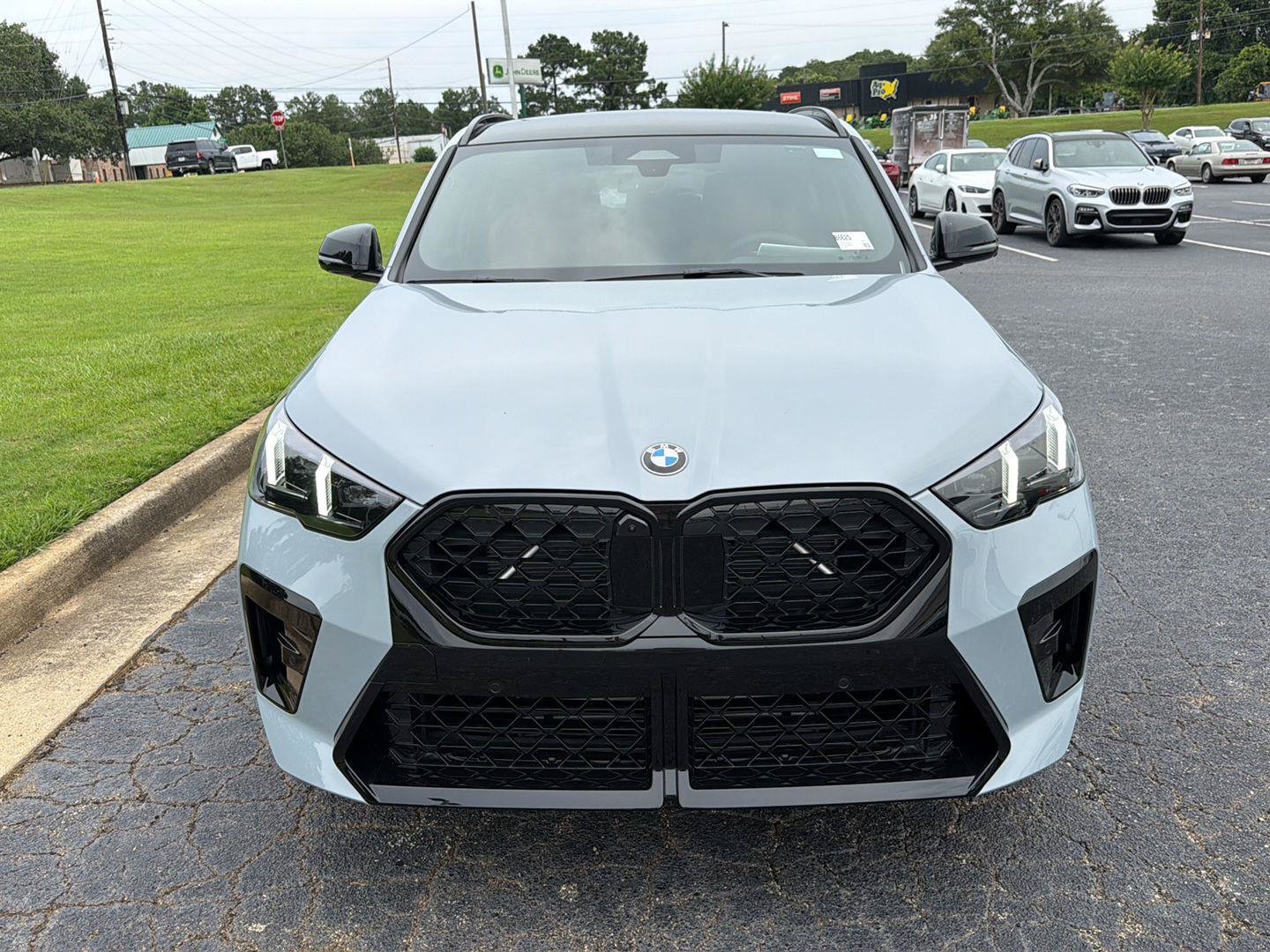 New 2026 BMW X2 xDrive28i w/ Technology Package AWD/4WD image 9
