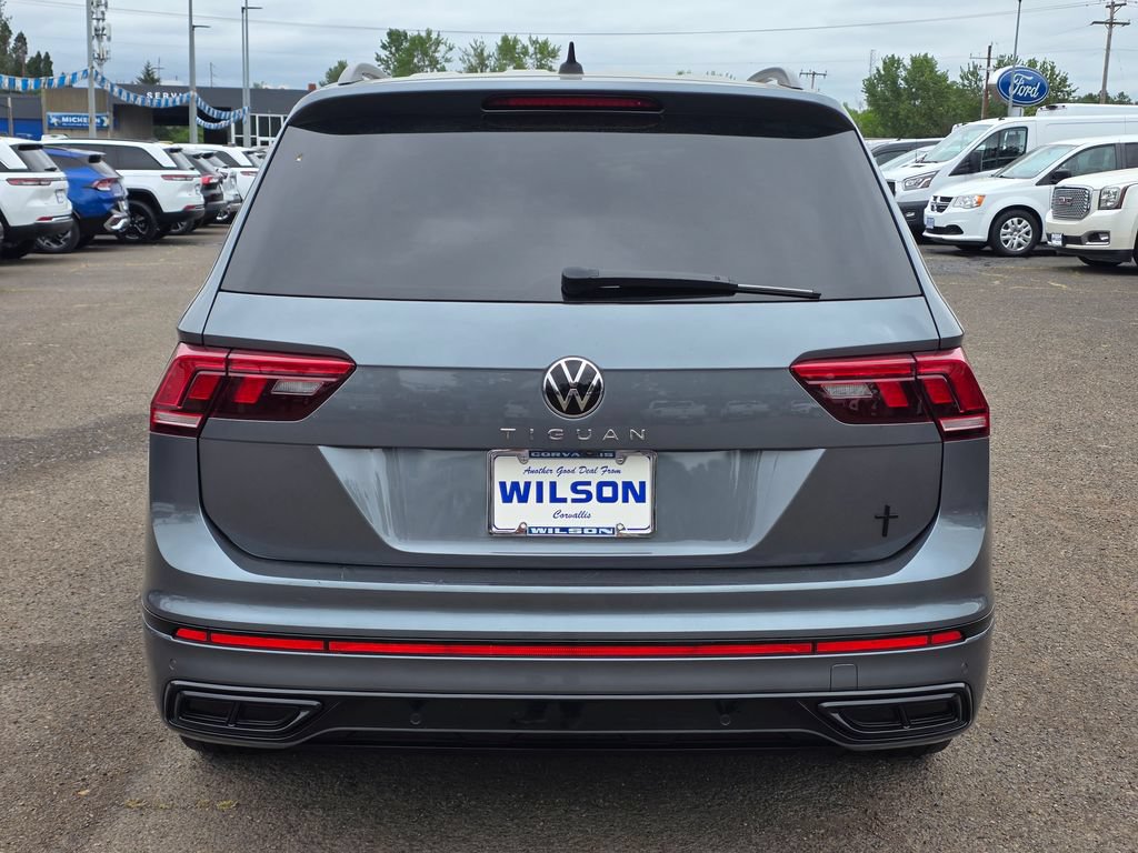 Used 2024 Volkswagen Tiguan SE R-Line FWD image 7