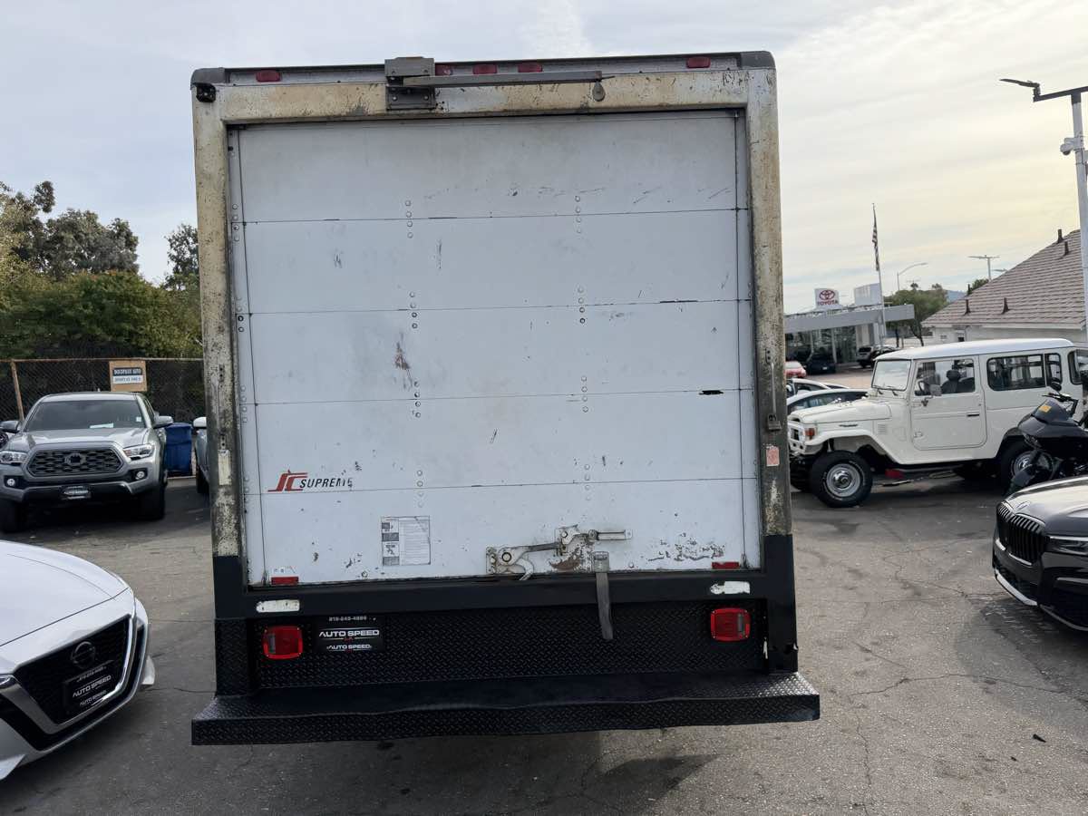Used 1995 Chevrolet G30 RWD image 5