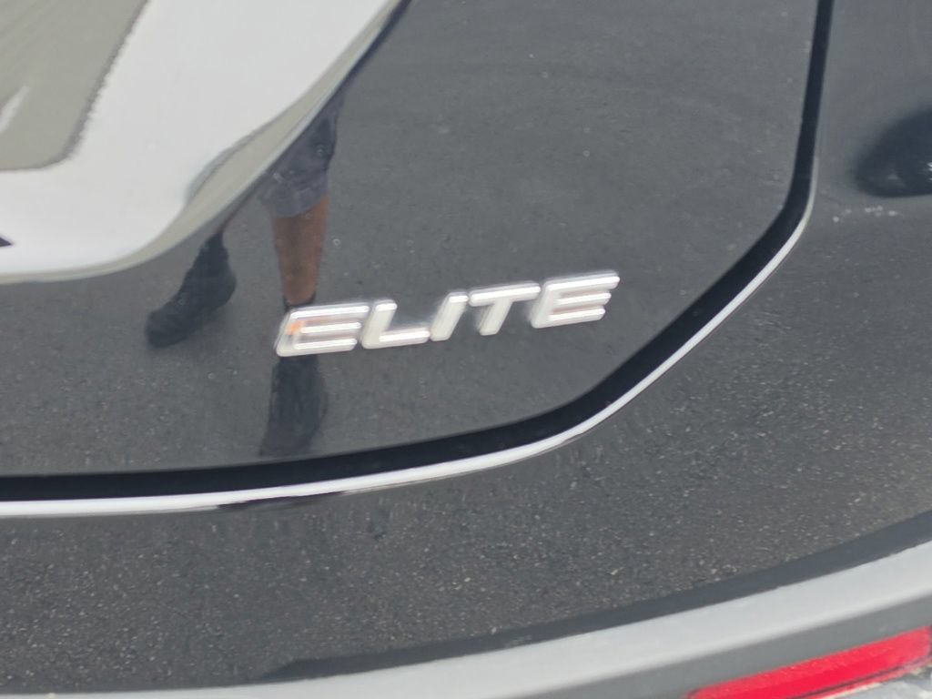 Certified 2025 Honda Pilot Elite image 8