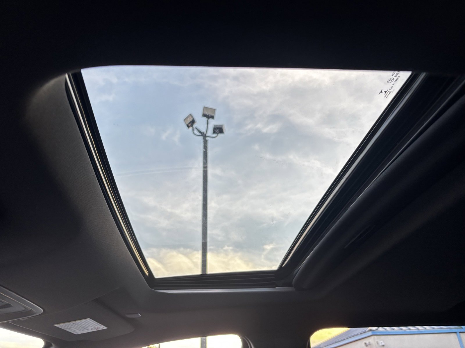 Used 2023 Chevrolet Silverado 2500 High Country w/ Safety Package II image 7