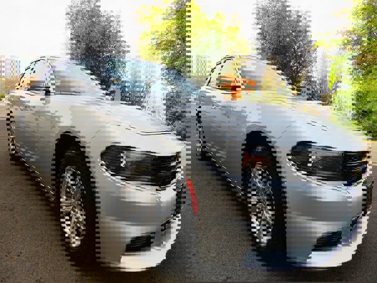 Used 2022 Dodge Charger SXT image 10