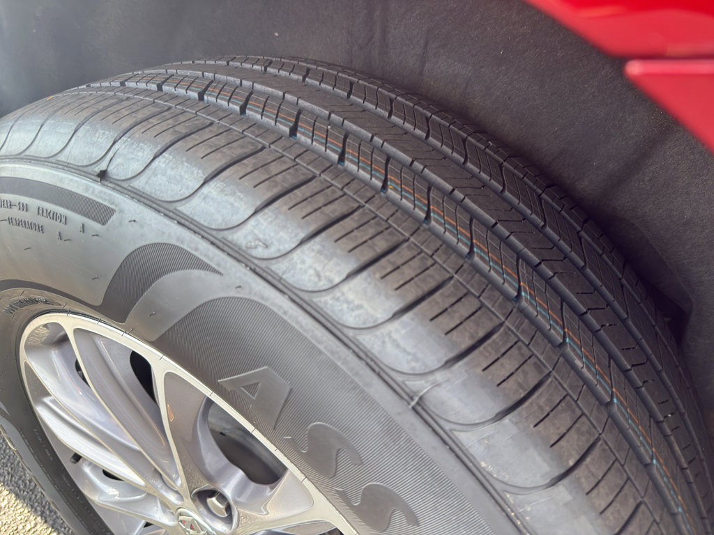 Used 2024 Buick Enclave Premium image 20