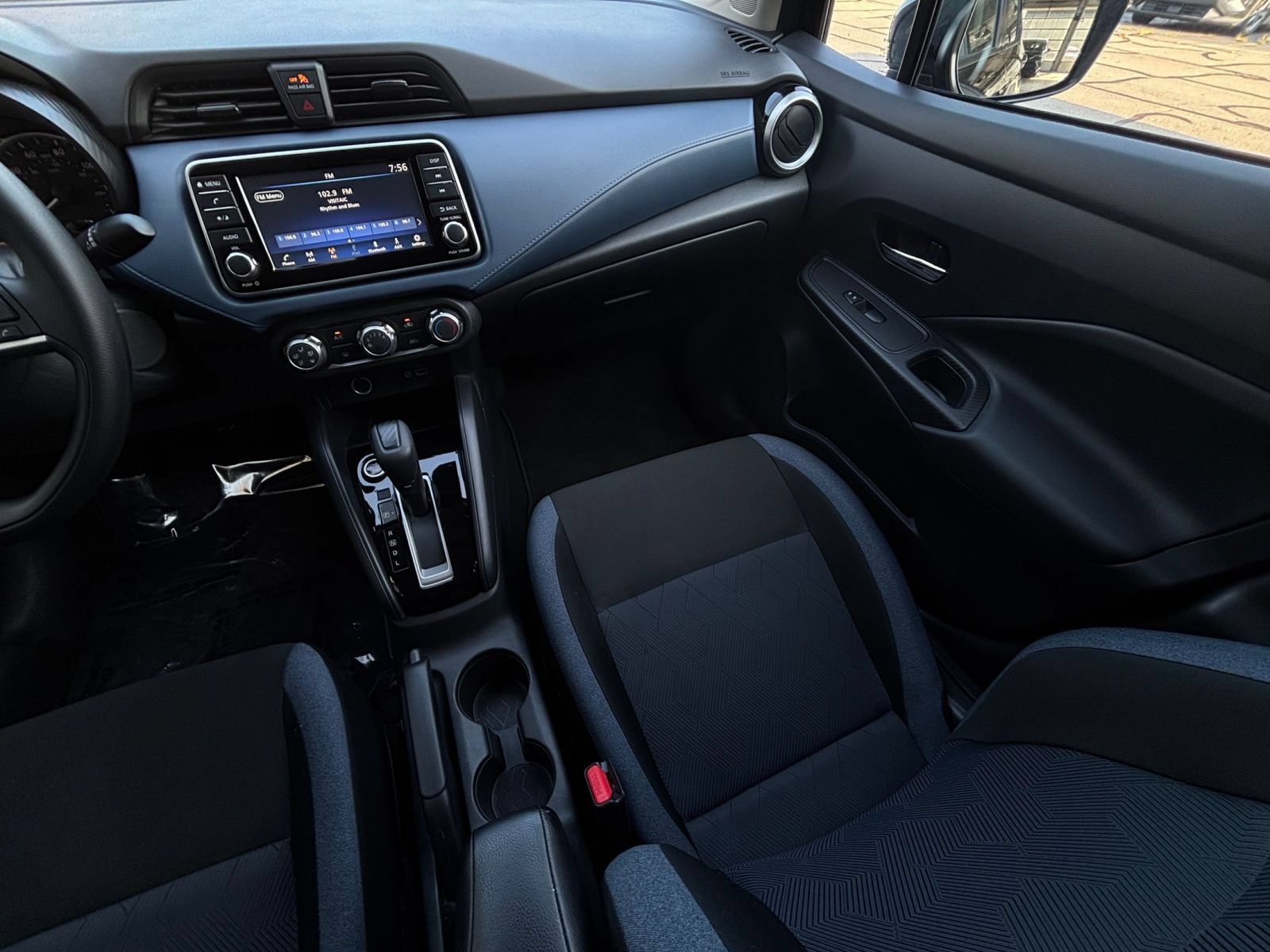 Used 2025 Nissan Versa SV FWD image 34
