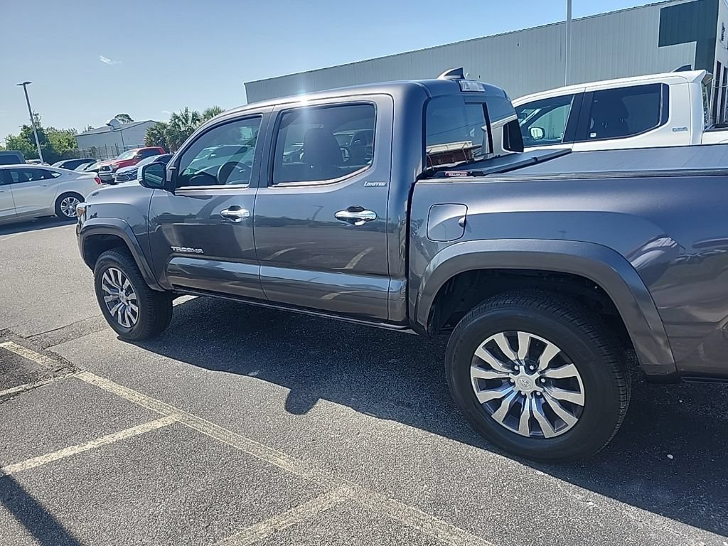 Used 2023 Toyota Tacoma Limited AWD/4WD image 13