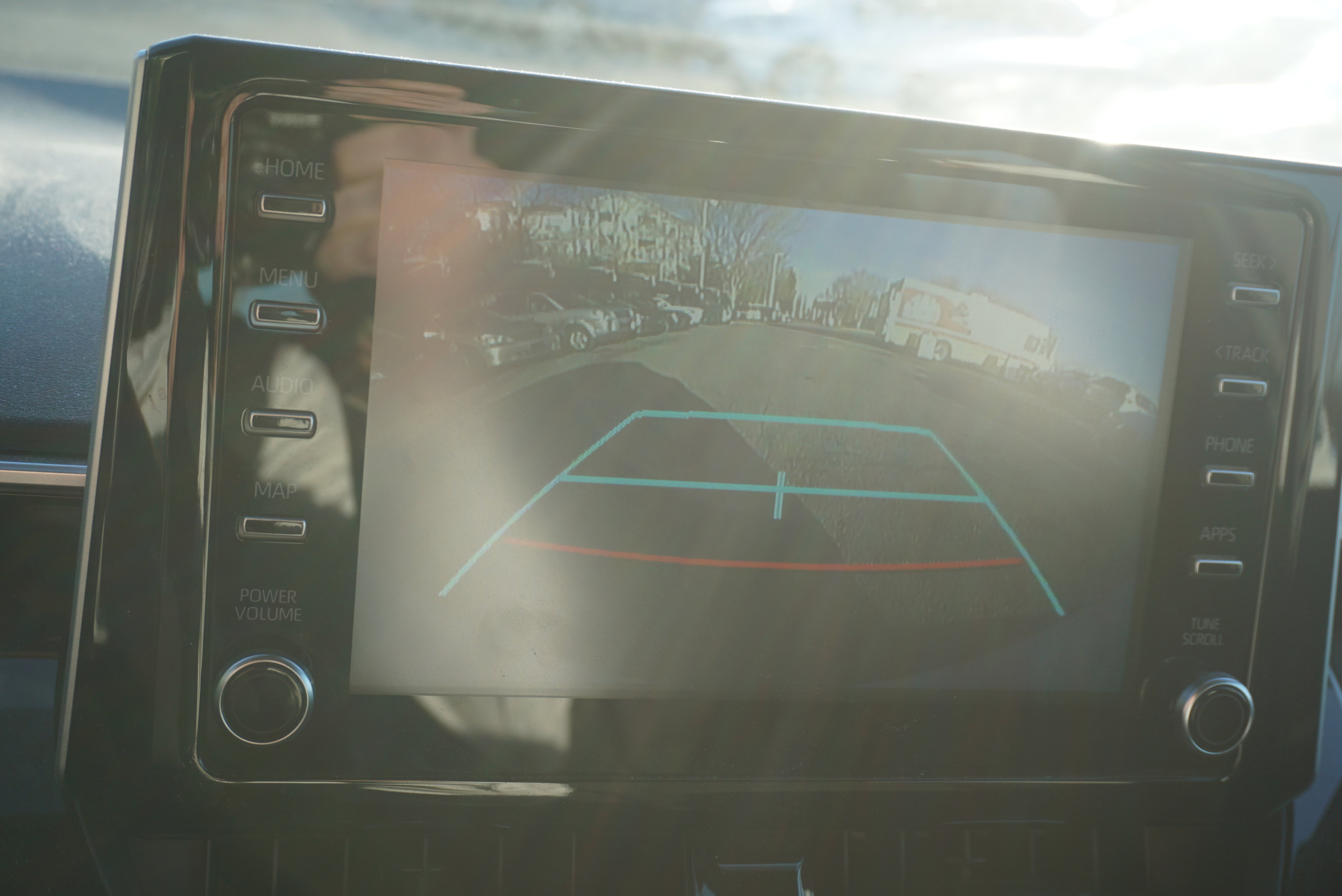 Used 2019 Toyota Corolla SE w/ Carpet Mat Package image 12