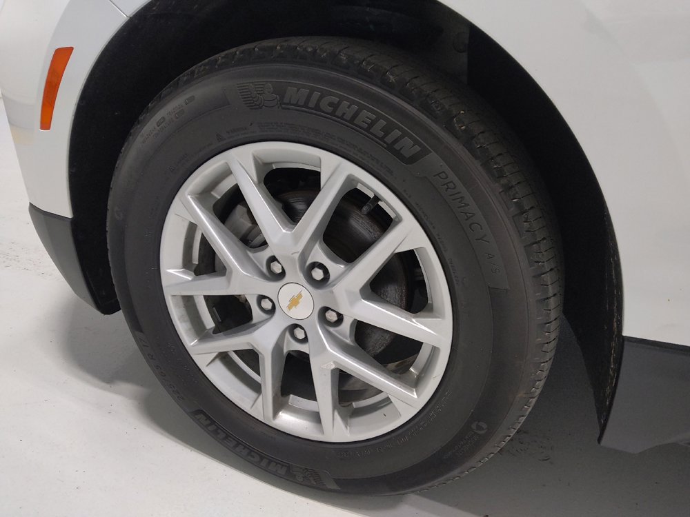 Used 2022 Chevrolet Equinox LS w/ LPO, Chrome Package image 31