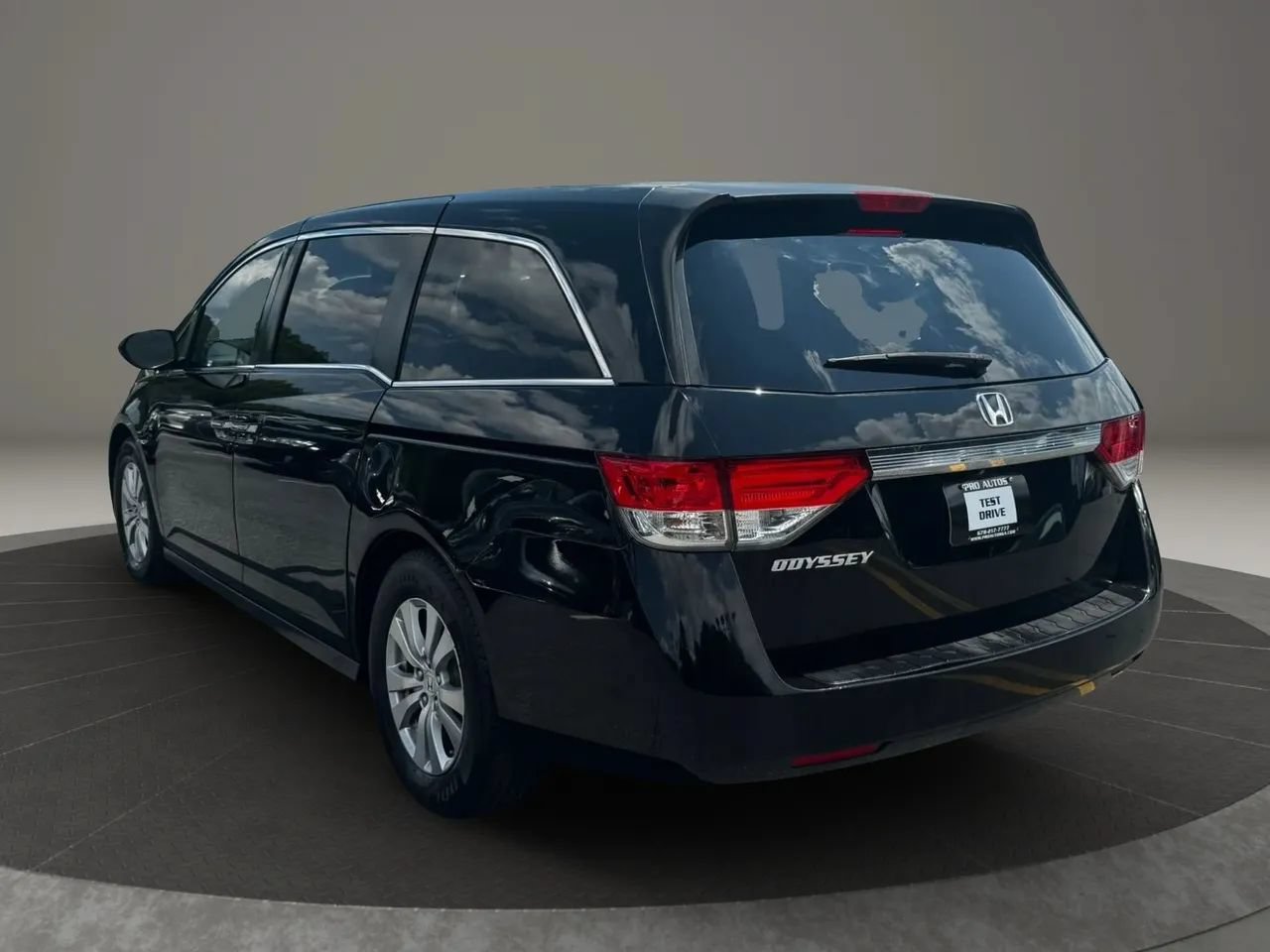 Used 2015 Honda Odyssey EX image 6