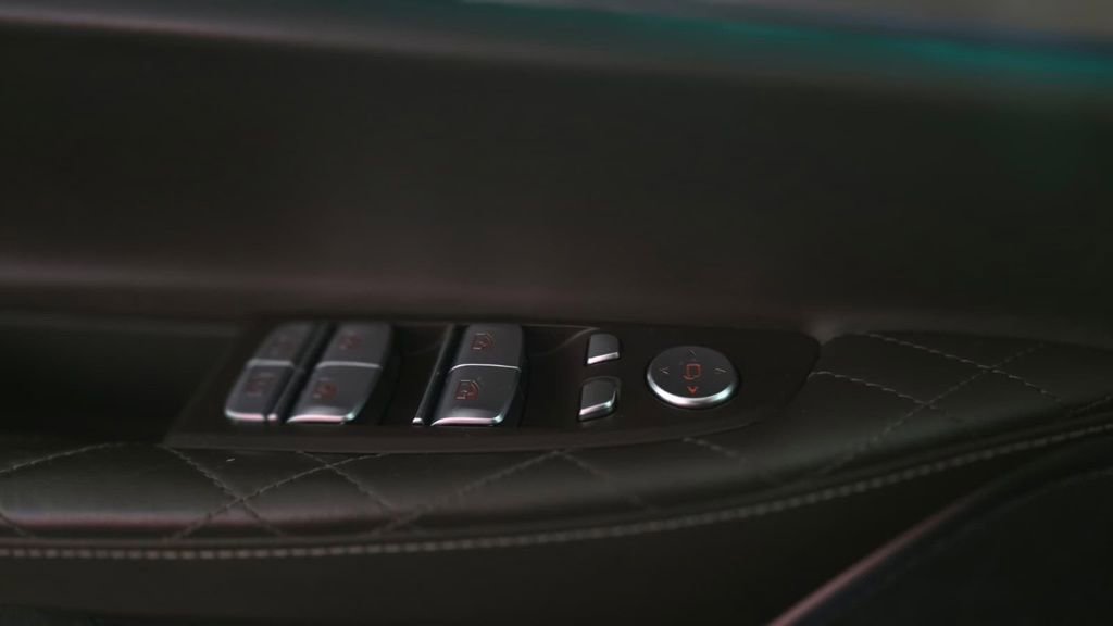 Used 2021 BMW 750i xDrive w/ Luxury Rear Seating Package image 23