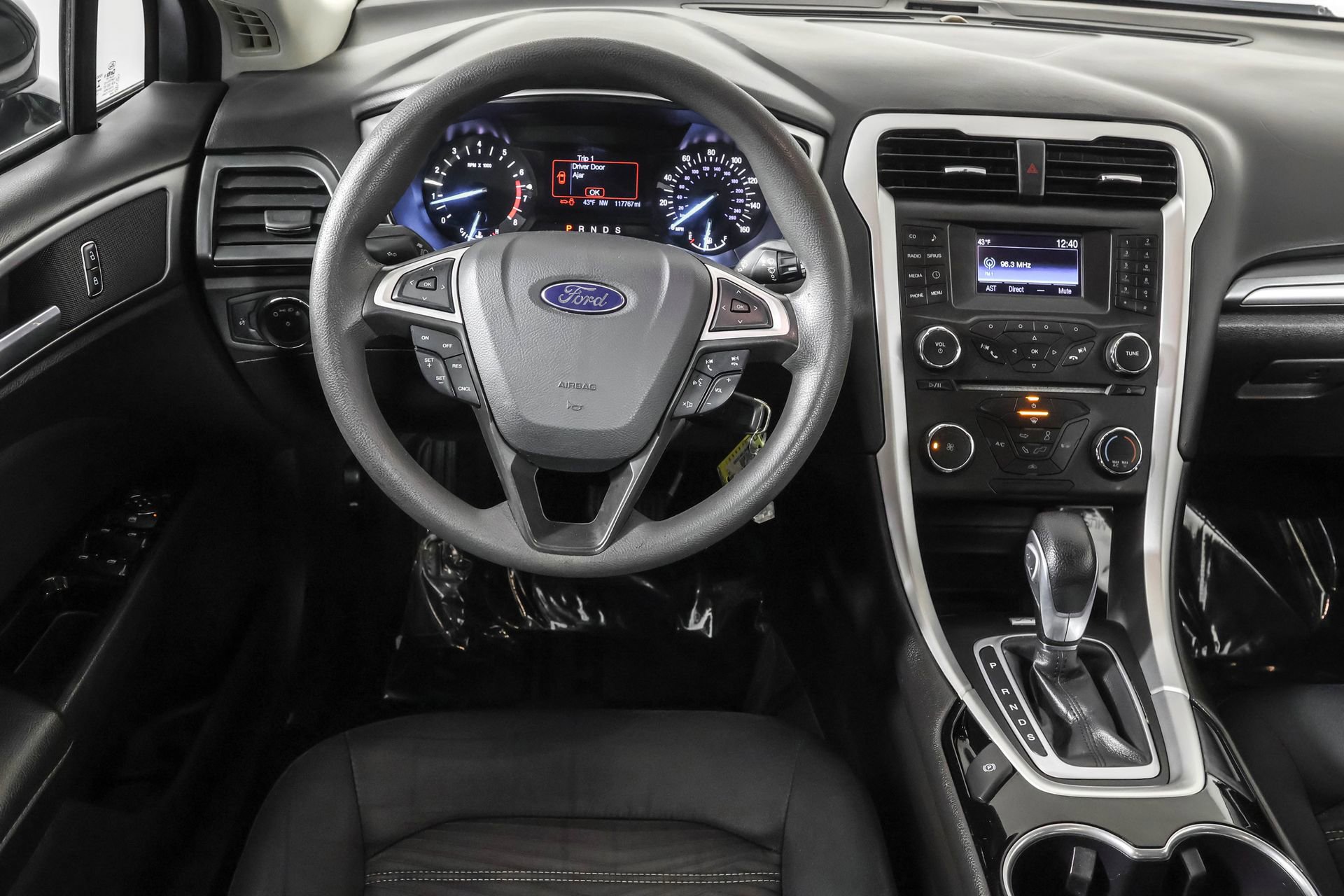 Used 2016 Ford Fusion SE image 35