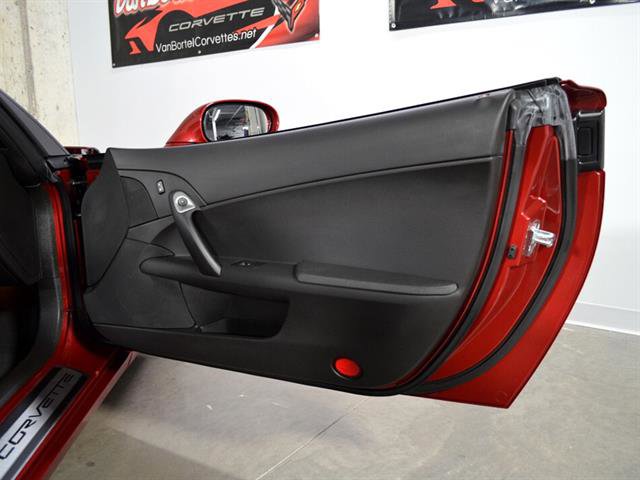 Used 2013 Chevrolet Corvette Convertible image 19