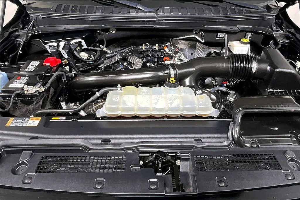 Used 2023 Ford Expedition Max Limited image 9