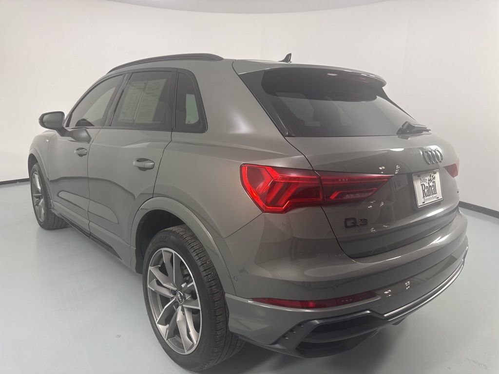Used 2021 Audi Q3 2.0T Premium Plus w/ Premium Plus Package image 5