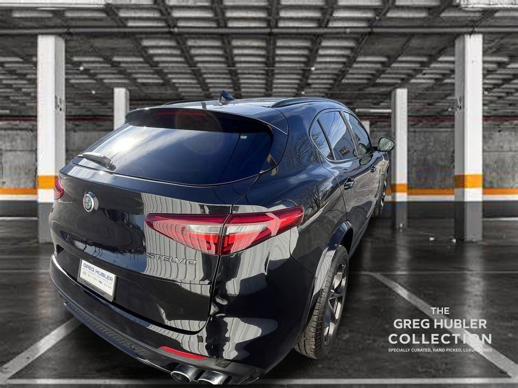Used 2020 Alfa Romeo Stelvio Quadrifoglio image 31