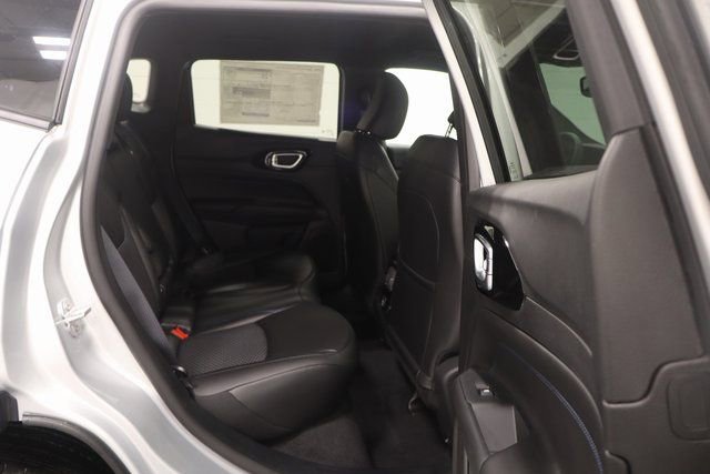 New 2026 Jeep Compass Latitude image 17