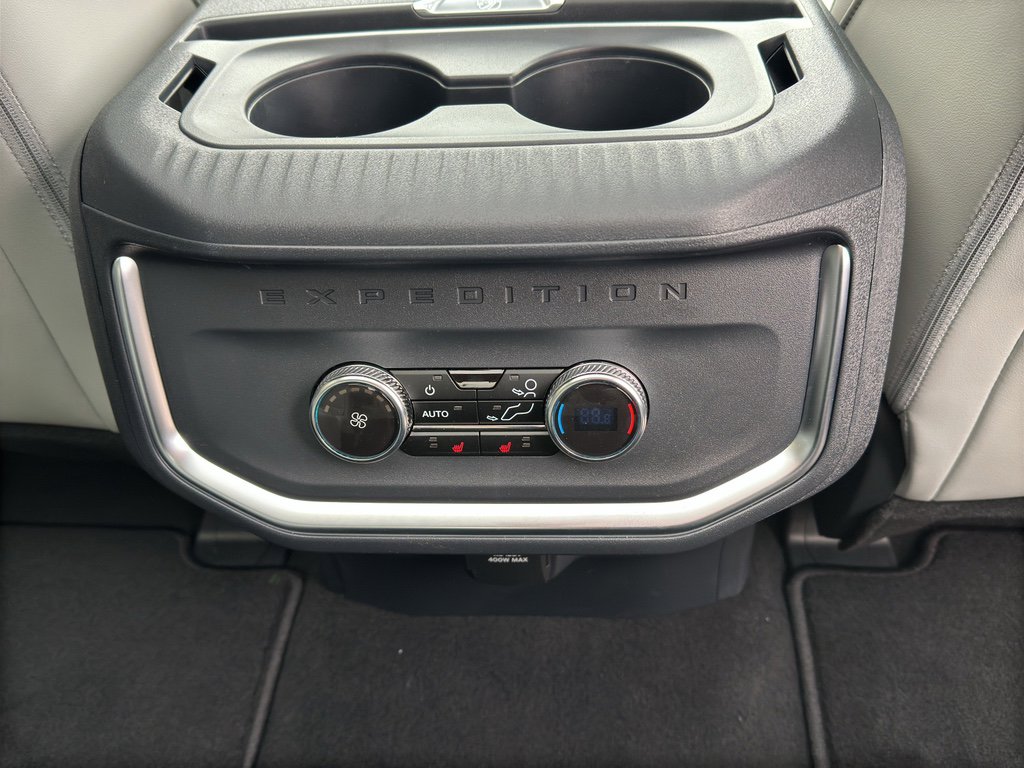 New 2026 Ford Expedition Platinum w/ Driver's Package image 34