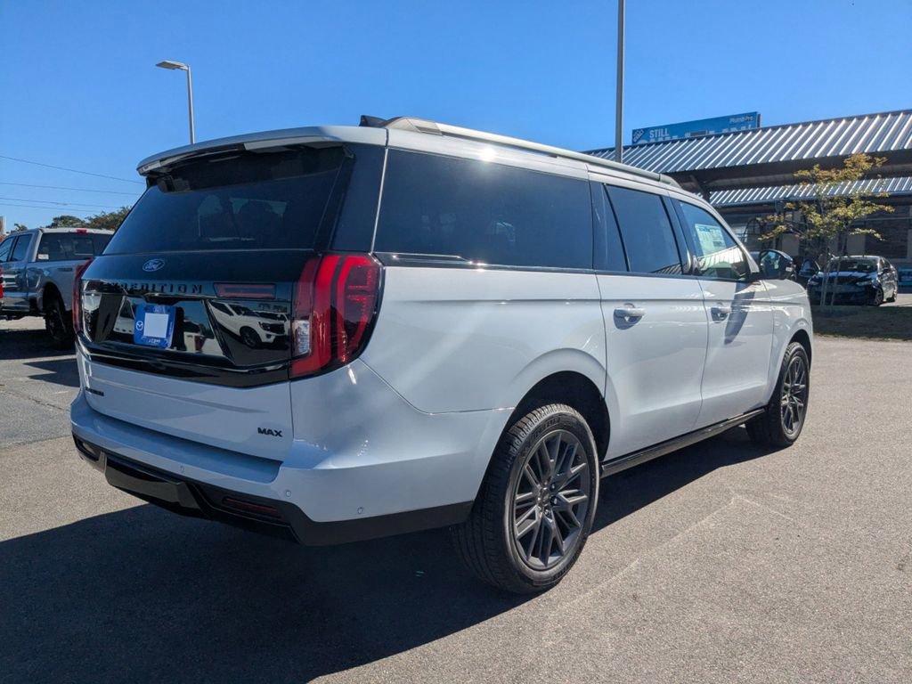 New 2025 Ford Expedition Max Platinum w/ Stealth Performance Package AWD/4WD image 4