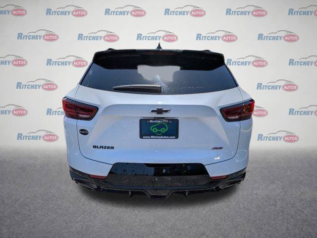 Certified 2024 Chevrolet Blazer RS w/ Driver Confidence II Package FWD image 6
