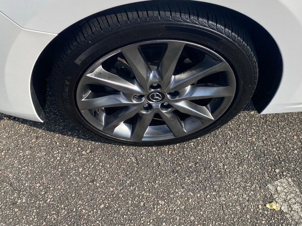 Used 2018 MAZDA MAZDA3 Grand Touring w/ Premium Equipment Package image 22