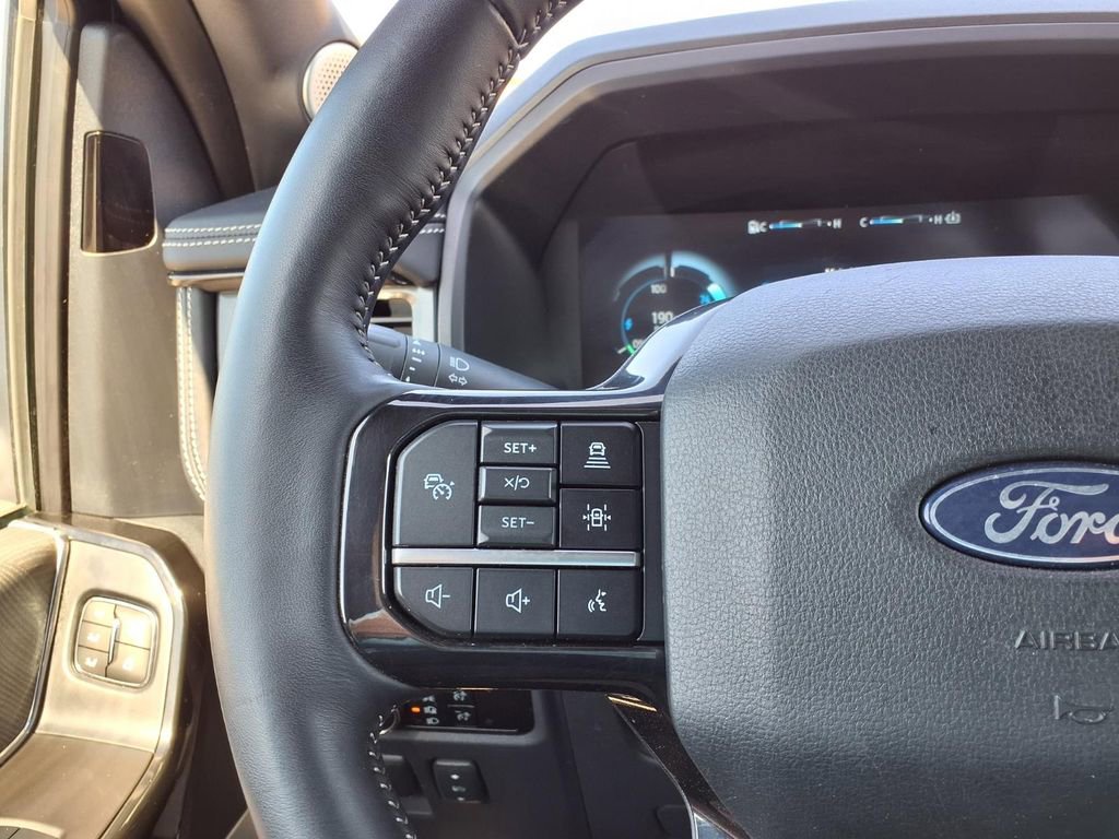 Used 2024 Ford F150 Lightning Platinum AWD/4WD image 37