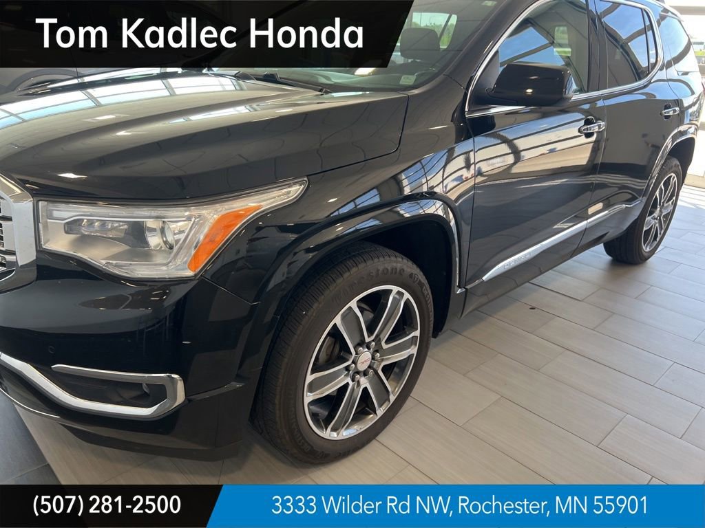 Used 2018 GMC Acadia Denali w/ Technology Package AWD/4WD image 1