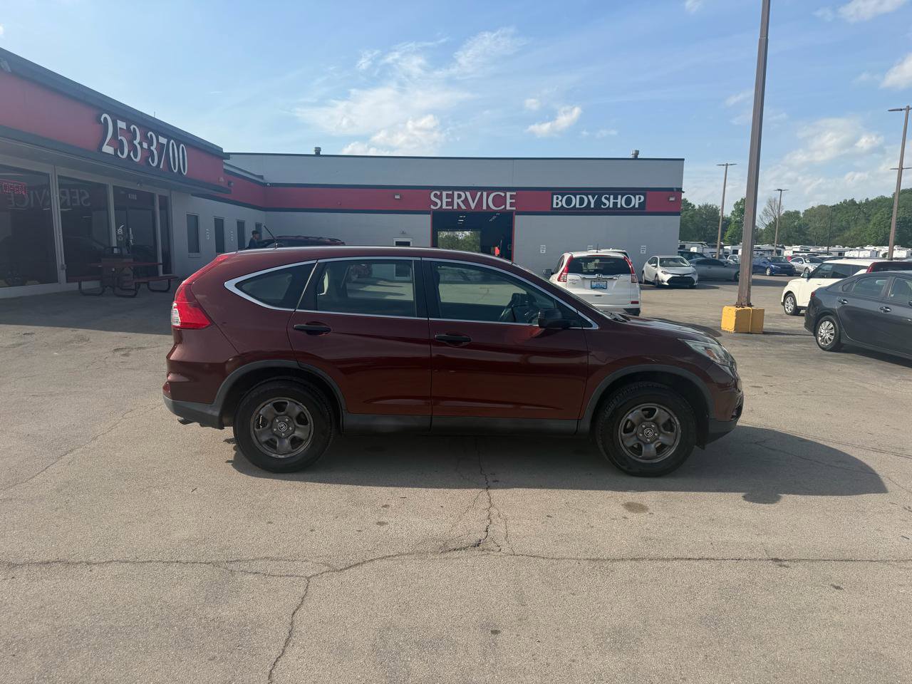 Used 2015 Honda CR-V LX image 2