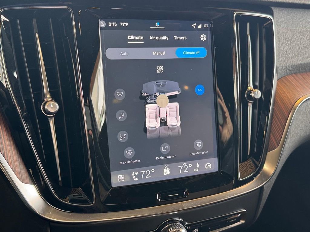 New 2026 Volvo V60 B5 Cross Country Plus w/ Climate Package image 18