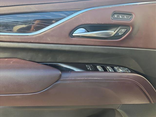 Used 2023 Cadillac Escalade ESV V AWD/4WD image 27