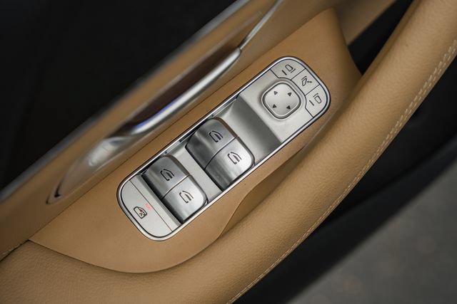 Certified 2025 Mercedes-Benz GLS 450 4MATIC image 43