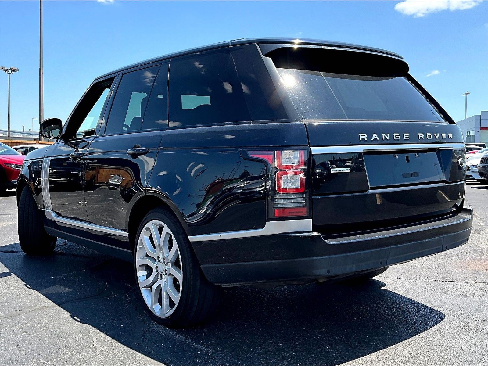 Used 2015 Land Rover Range Rover Supercharged AWD/4WD image 4