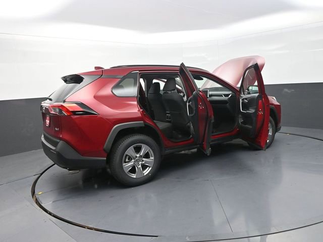 Used 2025 Toyota RAV4 XLE image 47