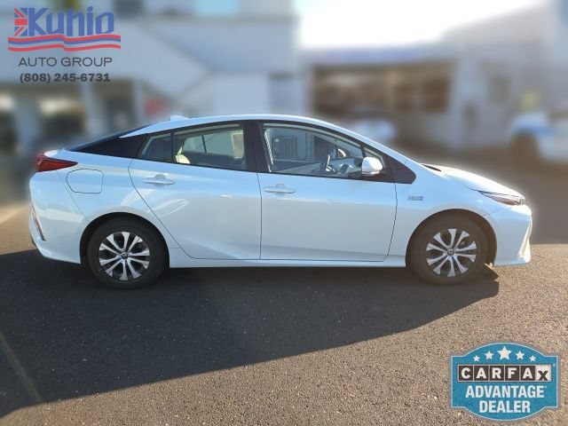Used 2022 Toyota Prius Prime LE FWD image 2