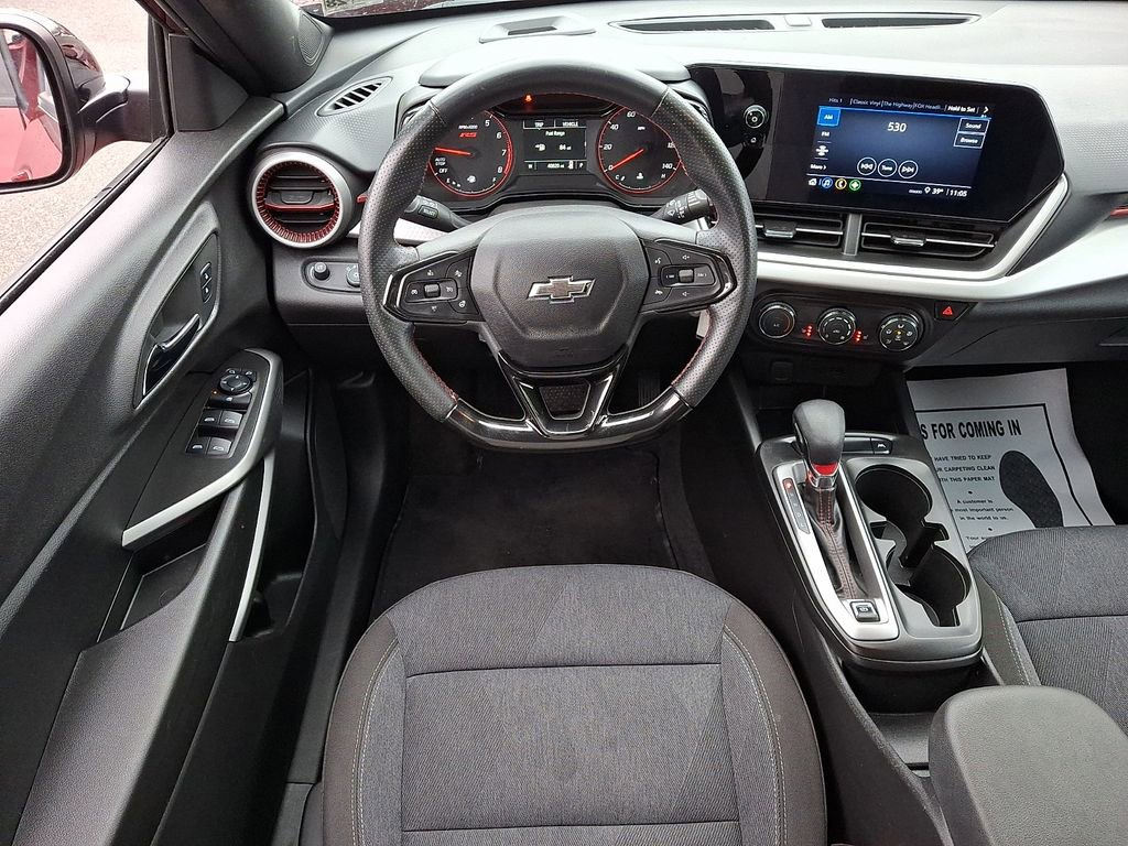 Certified 2024 Chevrolet Trax RS image 11