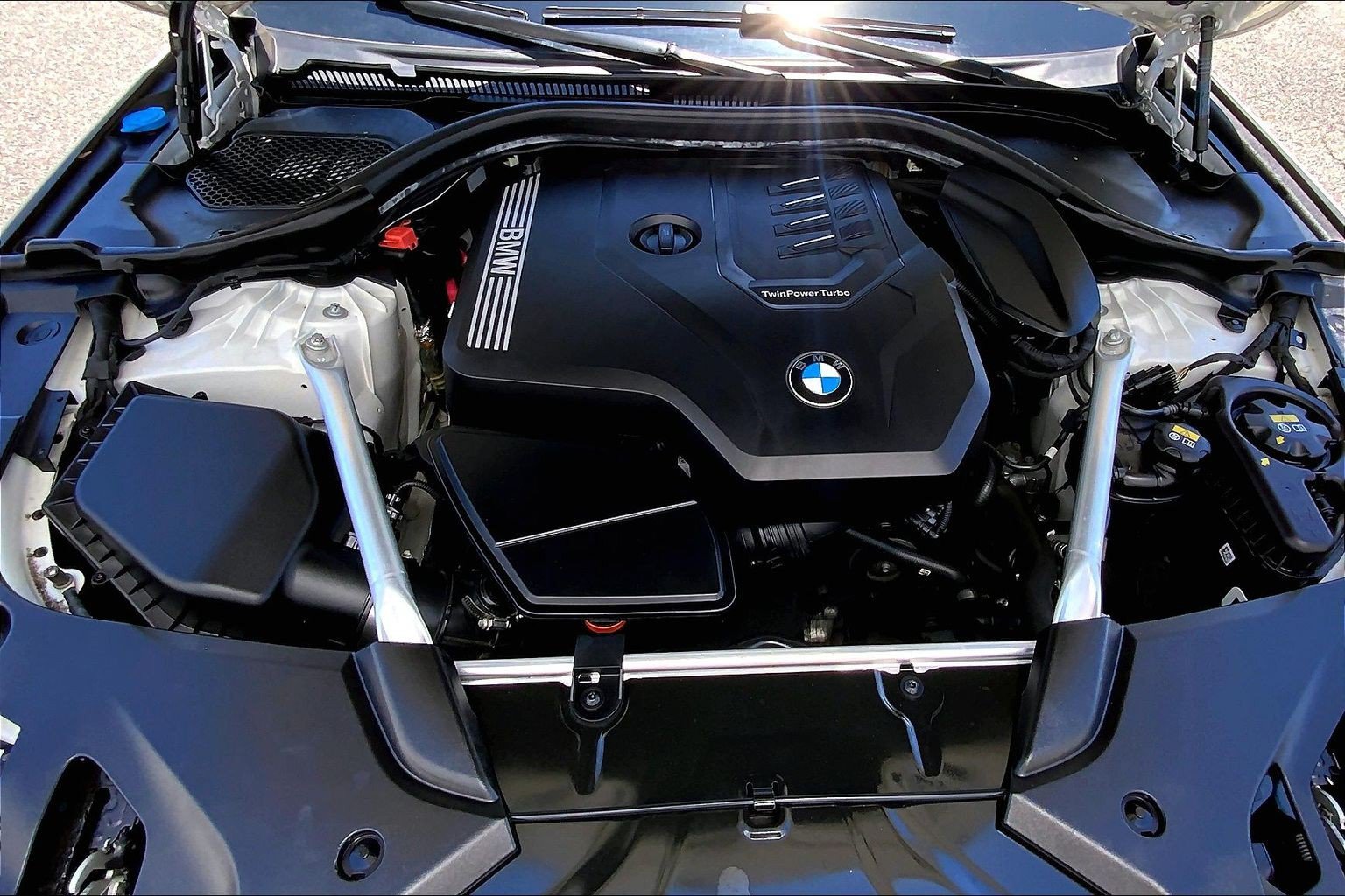 Used 2022 BMW 530i xDrive w/ Premium Package AWD/4WD image 13