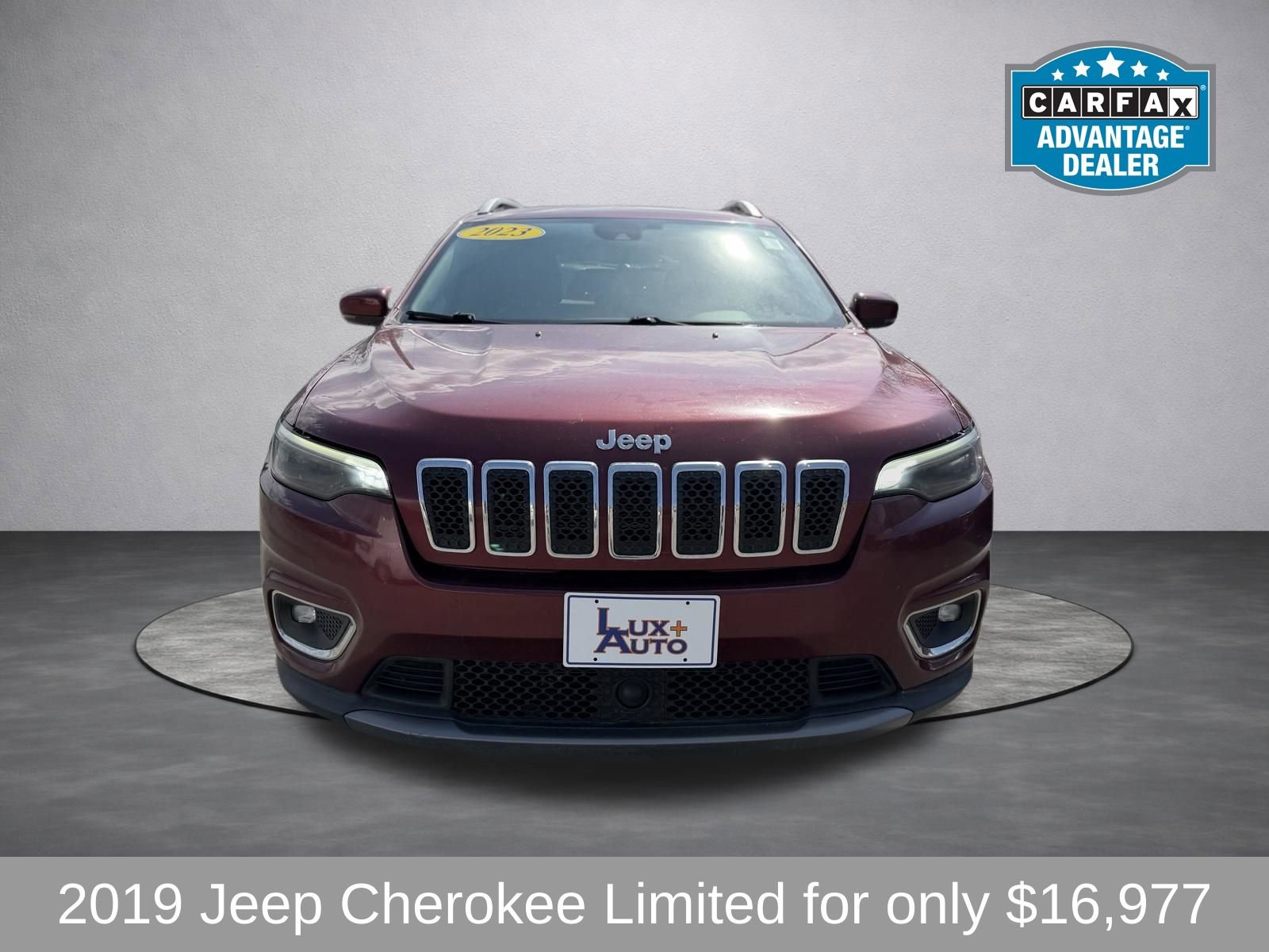 Used 2019 Jeep Cherokee Limited w/ Luxury Group image 6