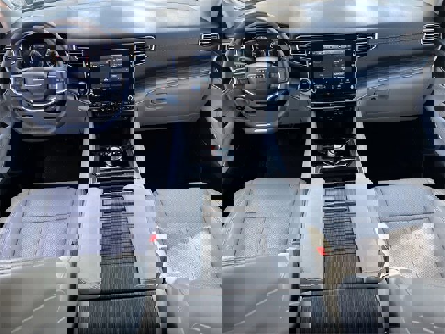 Used 2024 Jeep Wagoneer L Series II image 11