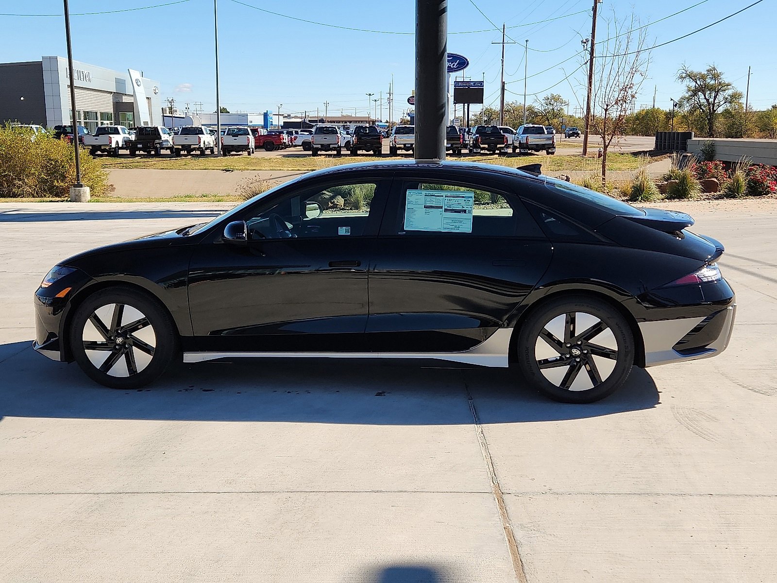 New 2025 Hyundai Ioniq 6 SE image 2