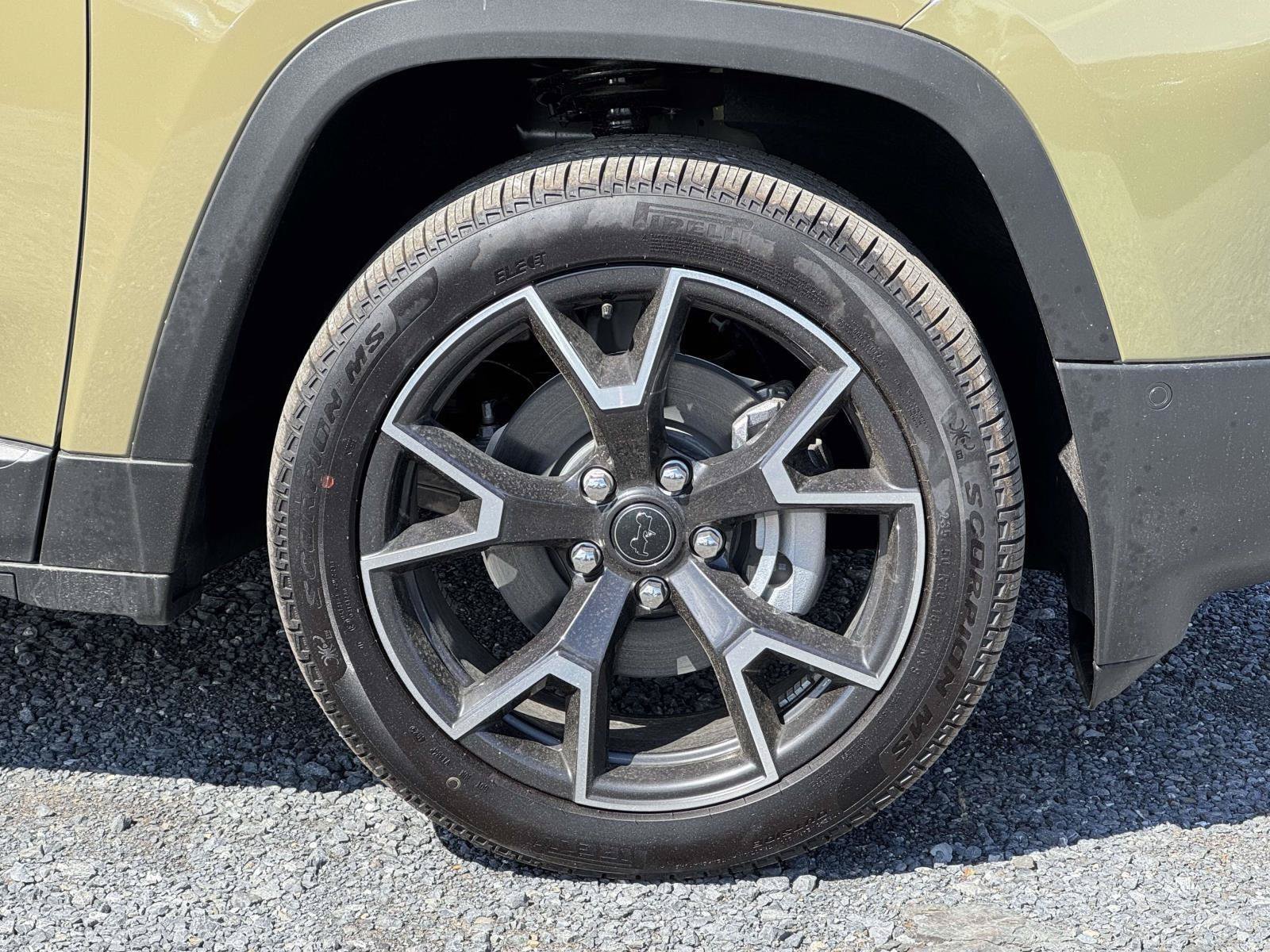 New 2026 Jeep Cherokee Overland AWD/4WD image 27