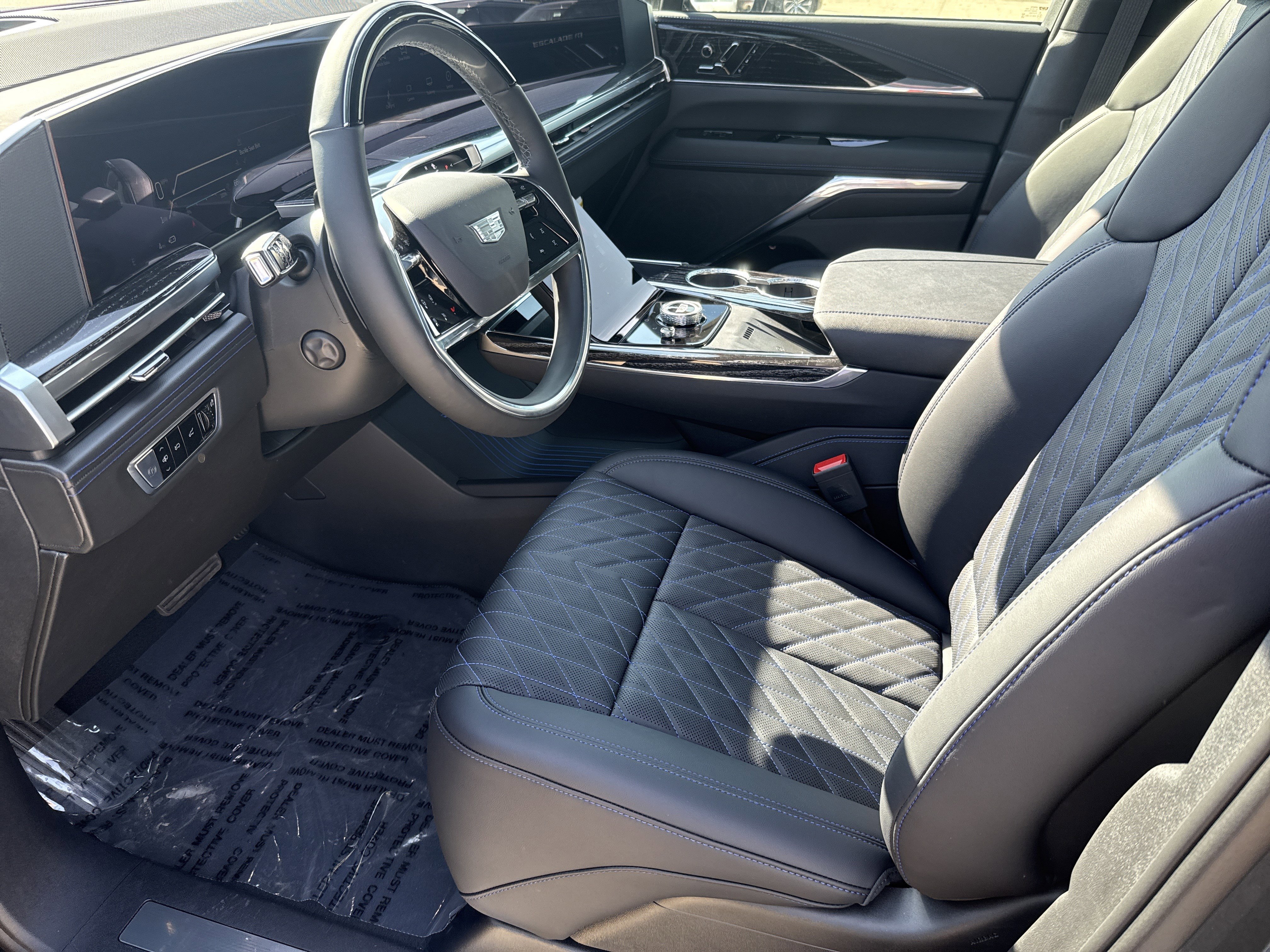 New 2026 Cadillac Escalade IQ Sport 1 w/ LPO, ONYX Package image 12