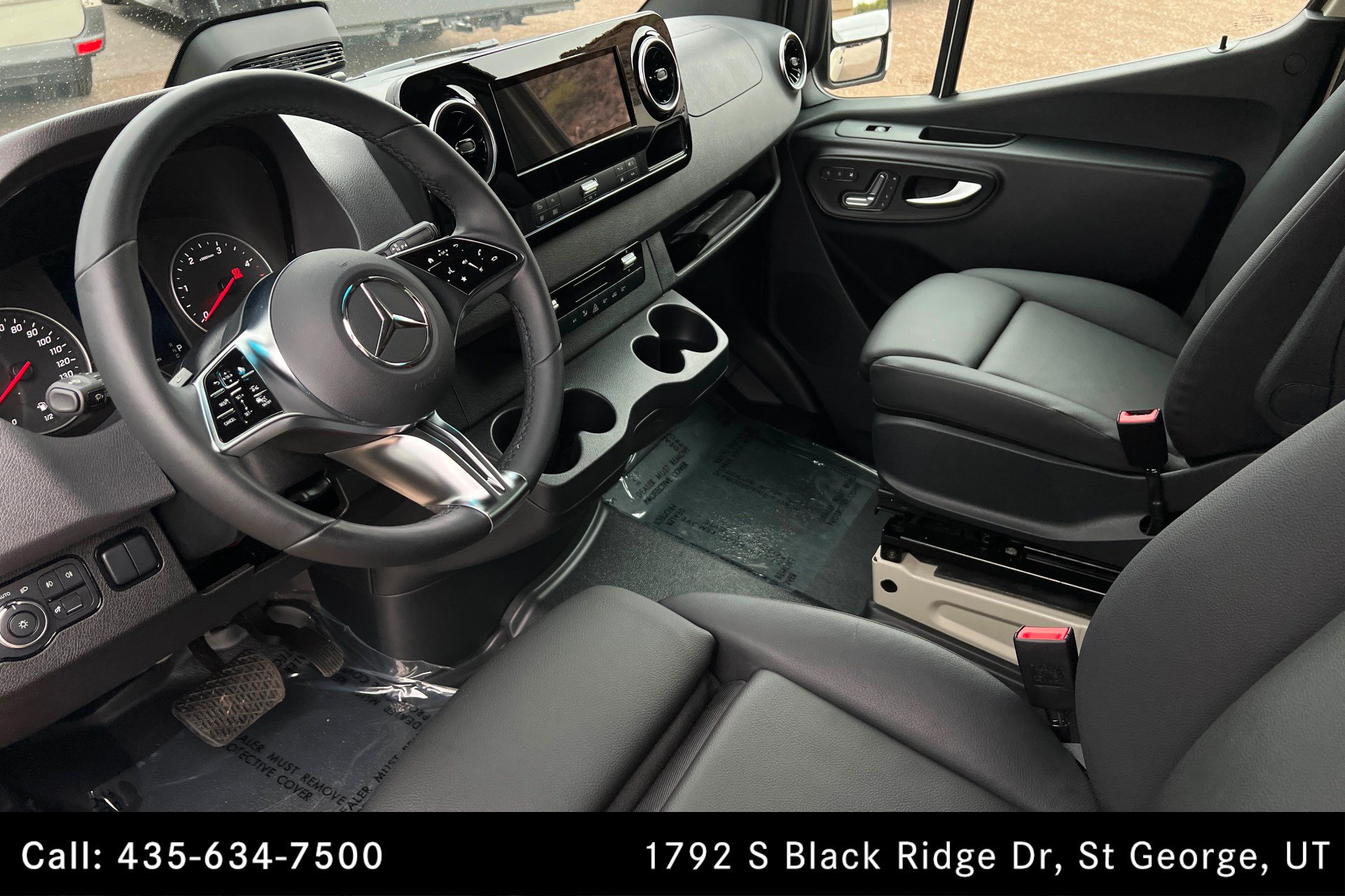 Used 2025 Mercedes-Benz Sprinter 2500 image 15