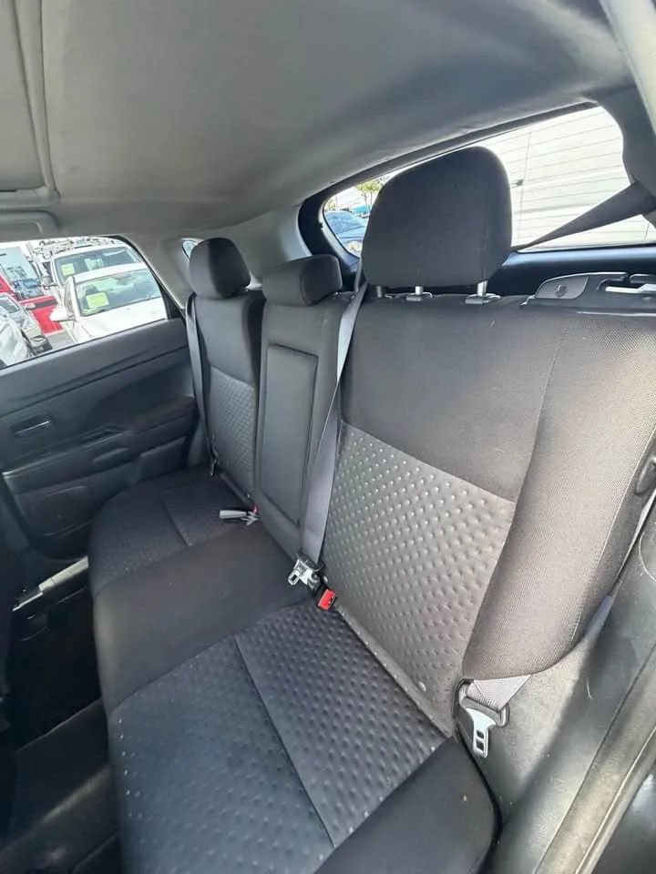 Used 2011 Mitsubishi Outlander Sport SE FWD image 8